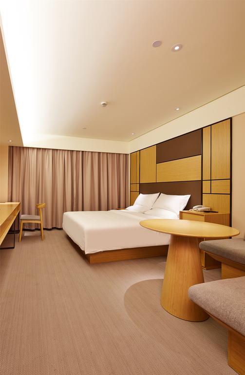 Ji Hotel Shanghai Lujiazui Exterior photo